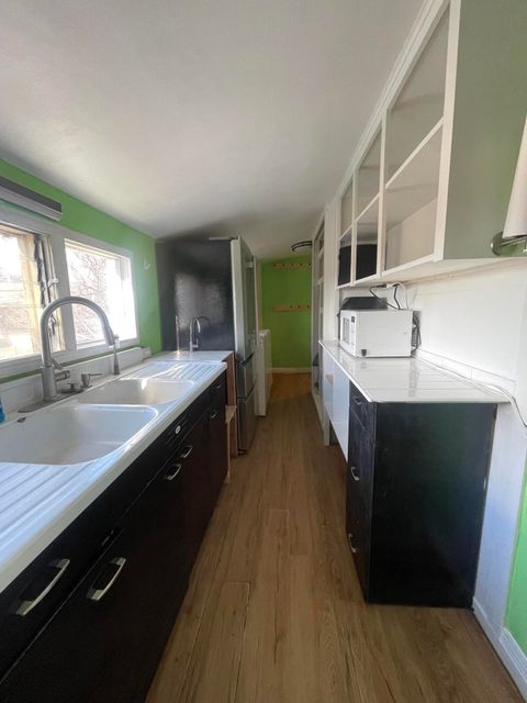 Tiny photo for 1512 Summers Lane, Klamath Falls, OR 97603 (MLS # 220212952)