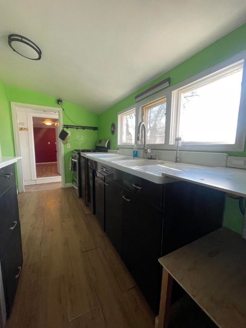 Tiny photo for 1512 Summers Lane, Klamath Falls, OR 97603 (MLS # 220212952)