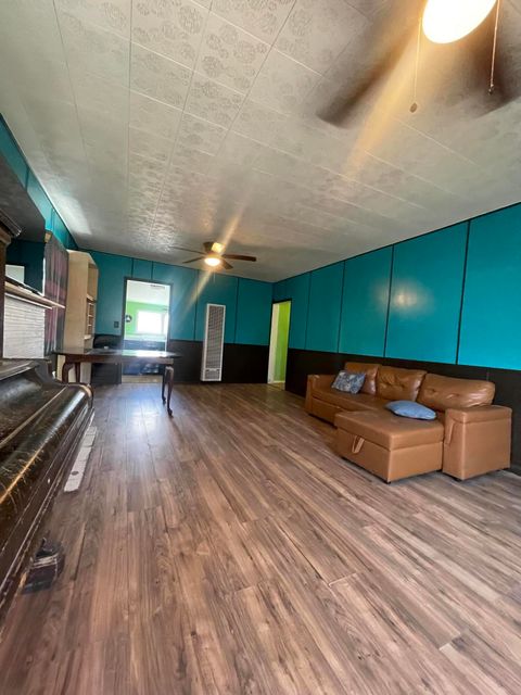 Tiny photo for 1512 Summers Lane, Klamath Falls, OR 97603 (MLS # 220212952)