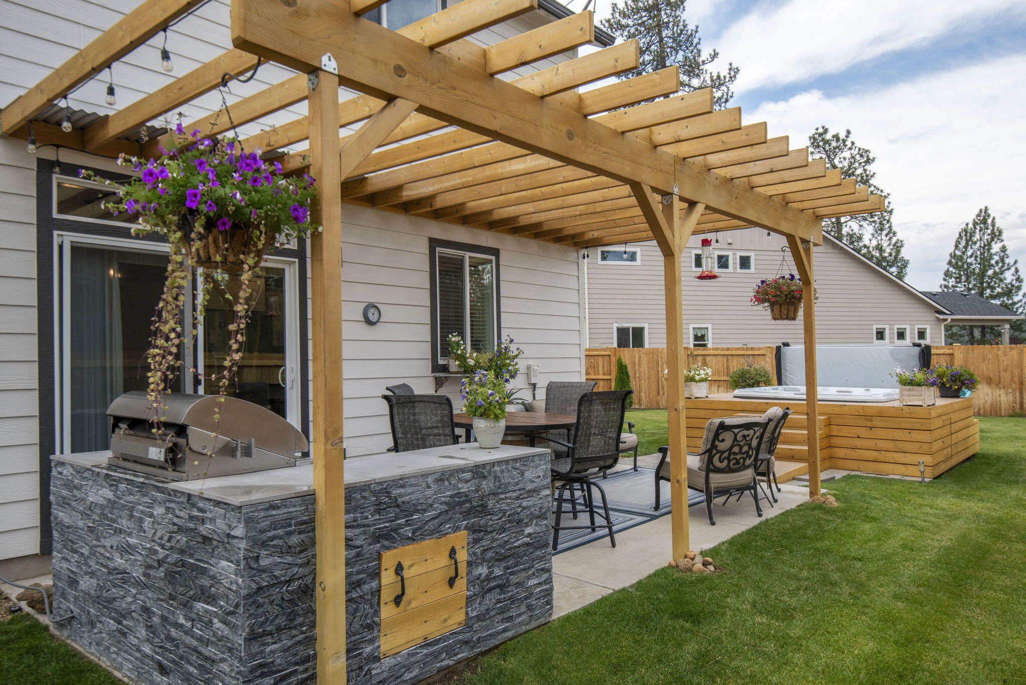 Mckenzie Meadow Vill - Residential