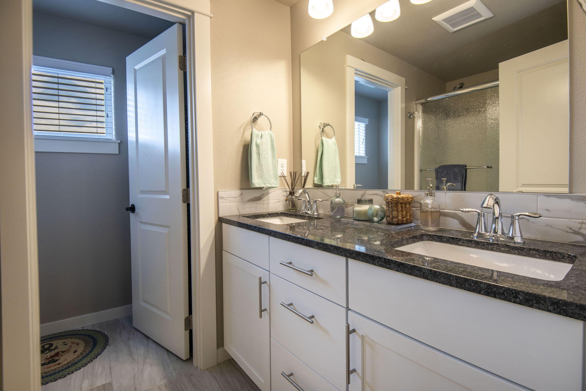 Mckenzie Meadow Vill - Residential