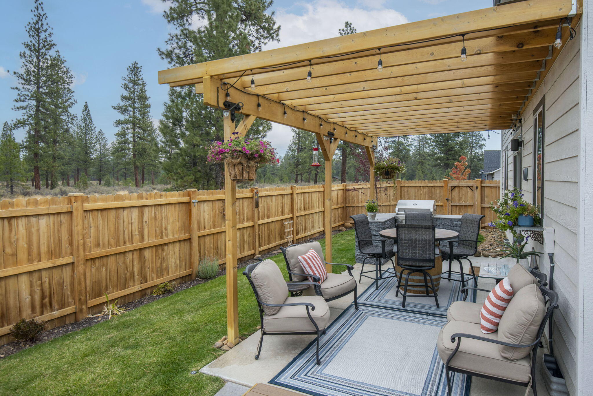 Mckenzie Meadow Vill - Residential