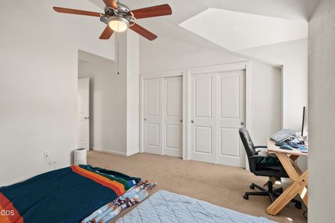 Tiny photo for 37 N Mountain Avenue, Ashland, OR 97520 (MLS # 220225105)