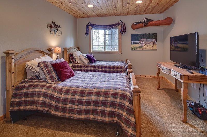 Fairway Crest Village - Residential