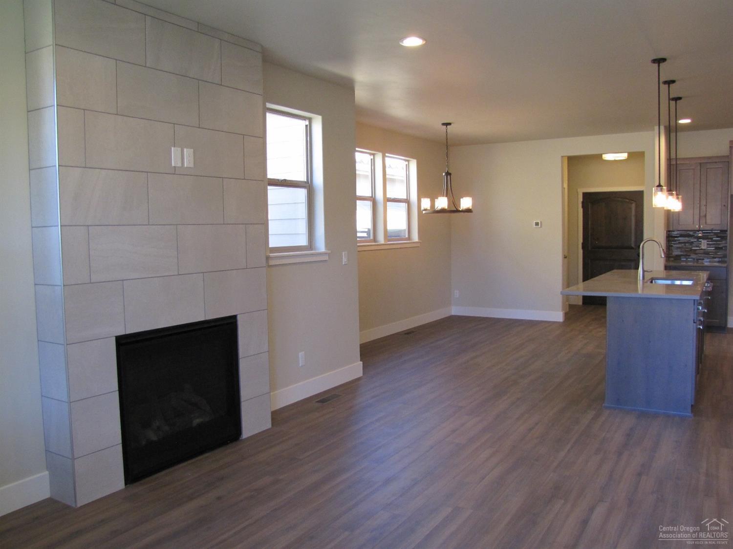 Tuscany Pines - Residential