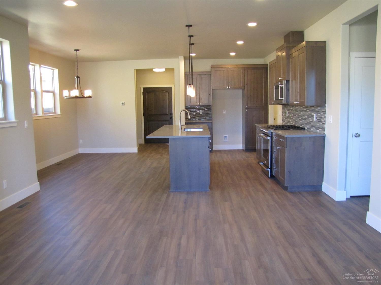 Tuscany Pines - Residential