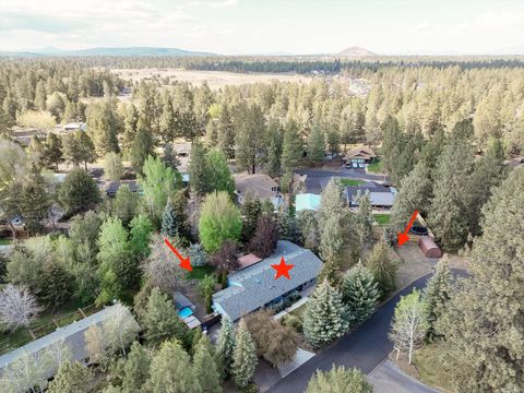 Tiny photo for 20570 Whitehaven Lane, Bend, OR 97702 (MLS # 220221157)