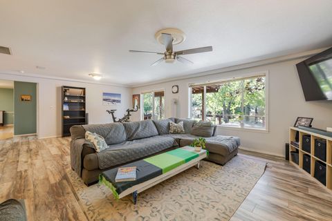 Tiny photo for 20570 Whitehaven Lane, Bend, OR 97702 (MLS # 220221157)