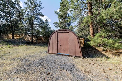Tiny photo for 20570 Whitehaven Lane, Bend, OR 97702 (MLS # 220221157)