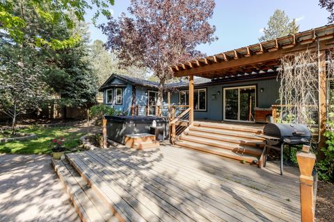 Tiny photo for 20570 Whitehaven Lane, Bend, OR 97702 (MLS # 220221157)