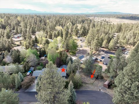 Tiny photo for 20570 Whitehaven Lane, Bend, OR 97702 (MLS # 220221157)
