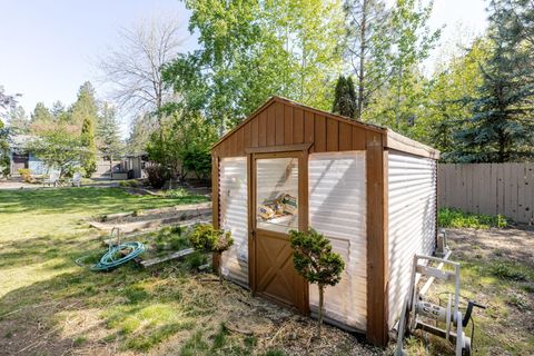 Tiny photo for 20570 Whitehaven Lane, Bend, OR 97702 (MLS # 220221157)