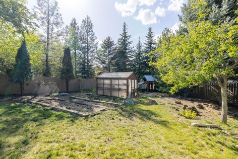 Tiny photo for 20570 Whitehaven Lane, Bend, OR 97702 (MLS # 220221157)