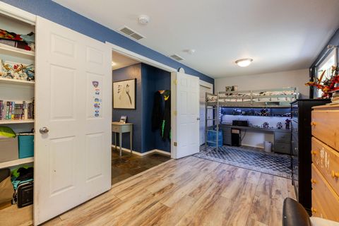 Tiny photo for 20570 Whitehaven Lane, Bend, OR 97702 (MLS # 220221157)