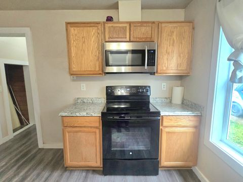 Tiny photo for 130 W Obrien Street, OBrien, OR 97534 (MLS # 220212925)