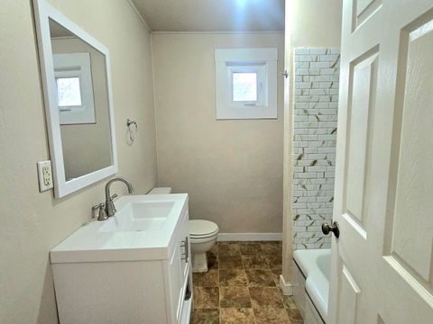 Tiny photo for 130 W Obrien Street, OBrien, OR 97534 (MLS # 220212925)