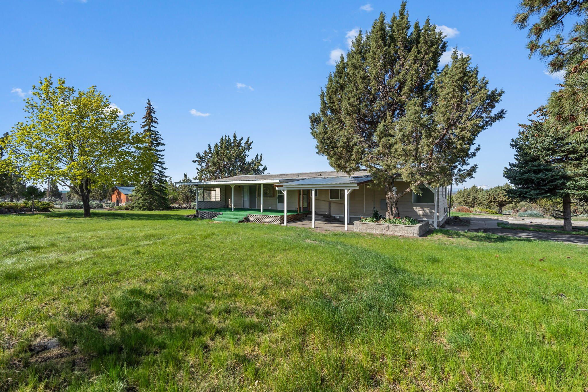 16568 SW Steelhead Road