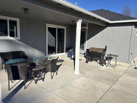 Tiny photo for 166 Nadine Lane, Central Point, OR 97502 (MLS # 220214259)