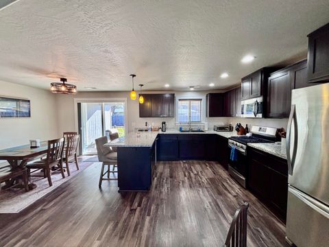 Tiny photo for 166 Nadine Lane, Central Point, OR 97502 (MLS # 220214259)