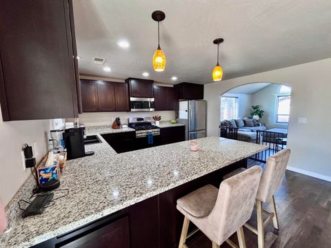 Tiny photo for 166 Nadine Lane, Central Point, OR 97502 (MLS # 220214259)