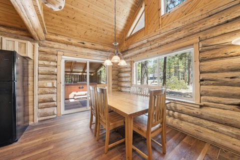 Tiny photo for 14177 Whitewater Loop, La Pine, OR 97739 (MLS # 220221799)