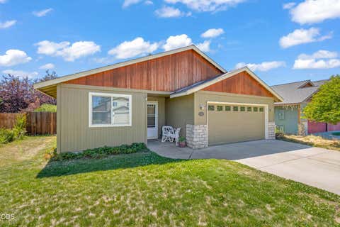 Photo of 16465 Riley Drive, La Pine, OR 97739 (MLS # 220226849)