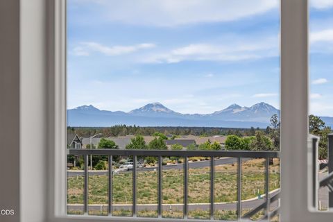 Photo of 3932 SW 39th Street #Lot 39, Redmond, OR 97756 (MLS # 220225387)