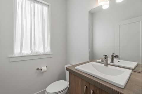 Tiny photo for 12430 SW 171st Terrace, Beaverton, OR 97007 (MLS # 220217522)