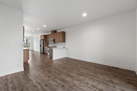 Tiny photo for 12430 SW 171st Terrace, Beaverton, OR 97007 (MLS # 220217522)