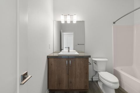 Tiny photo for 12430 SW 171st Terrace, Beaverton, OR 97007 (MLS # 220217522)