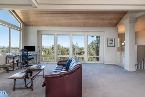 Tiny photo for 2269 Hawk Owl Court, Redmond, OR 97756 (MLS # 220222981)
