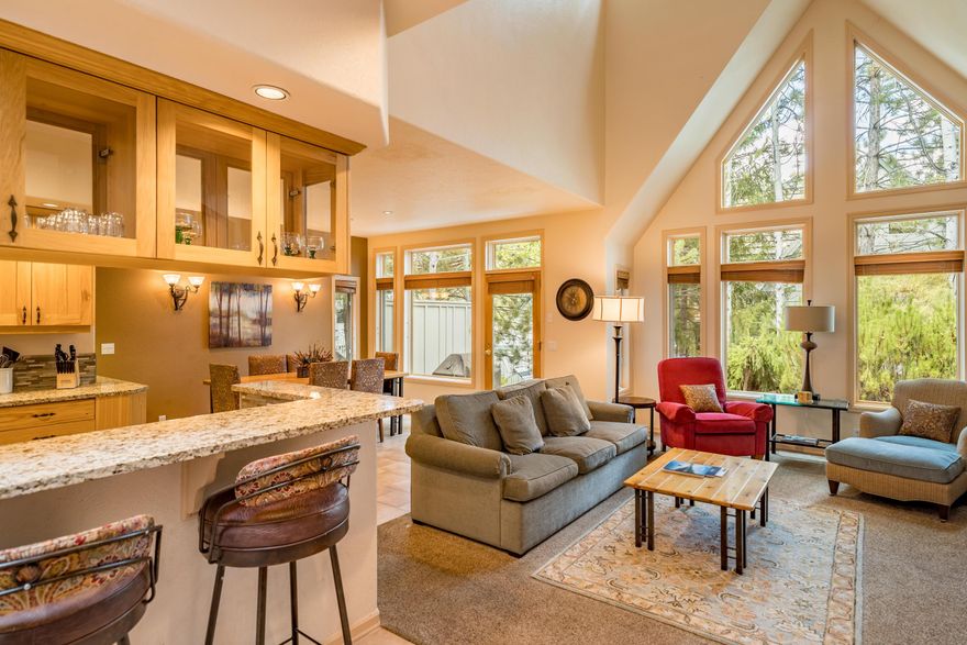 TH# 36 - G -- 10% Deeded ownership (5 weeks) in this large beautifully decorated and furnished townhome. This home was refurbished in March 2019 and has a new furnace, new air conditioner, new water heater.  The home also has new carpet, furniture and accessories. 
 StoneRidge Townhomes has a clubhouse with a pool, workout room, Jacuzzi/hot tub, steam room and sauna. Tennis courts and bikes available. A professional management team is onsite to assist with any needs owners may have. This home is a rental option home and you can exchange weeks through RCI.