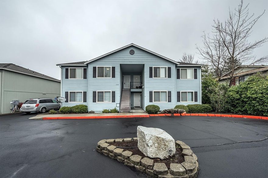 Excellent East Medford location for this very well cared for 2003 built 4-plex. All units are 2 bedrooms, 2 bath units with 991 sqft & include washer & dryer in each unit. Rents are $ 995, $ 995, $ 925 & $ 925 Downstairs units have patios, upstairs have balconies. Storage area. All appliances included. Peaceful & prime location tucked in the back of development & on bus route. Gas heat & hot water. 24 hour notice to show, please do not disturb tenants.