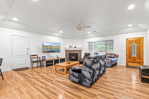 Tiny photo for 419 Idlewild Drive, Cave Junction, OR 97523 (MLS # 220213310)