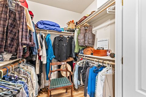 Tiny photo for 419 Idlewild Drive, Cave Junction, OR 97523 (MLS # 220213310)