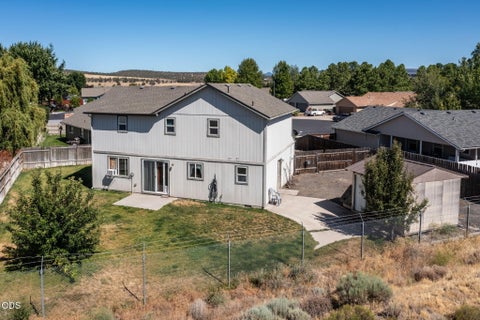 Tiny photo for 609 NE Stoneridge Lane, Prineville, OR 97754 (MLS # 220225113)