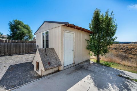 Tiny photo for 609 NE Stoneridge Lane, Prineville, OR 97754 (MLS # 220225113)