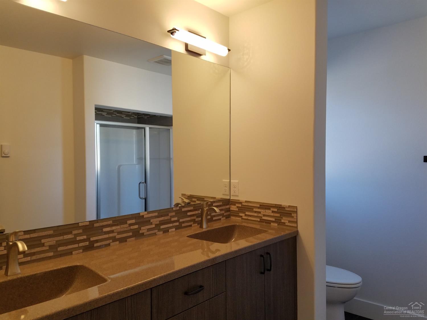 Pine Meadow Vill - Residential