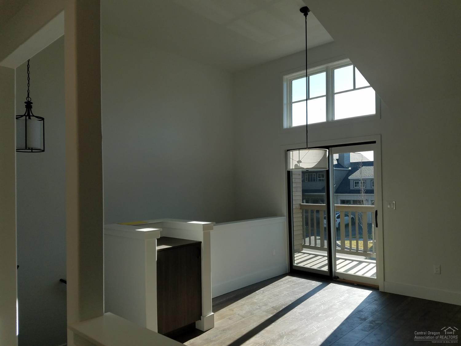 Pine Meadow Vill - Residential