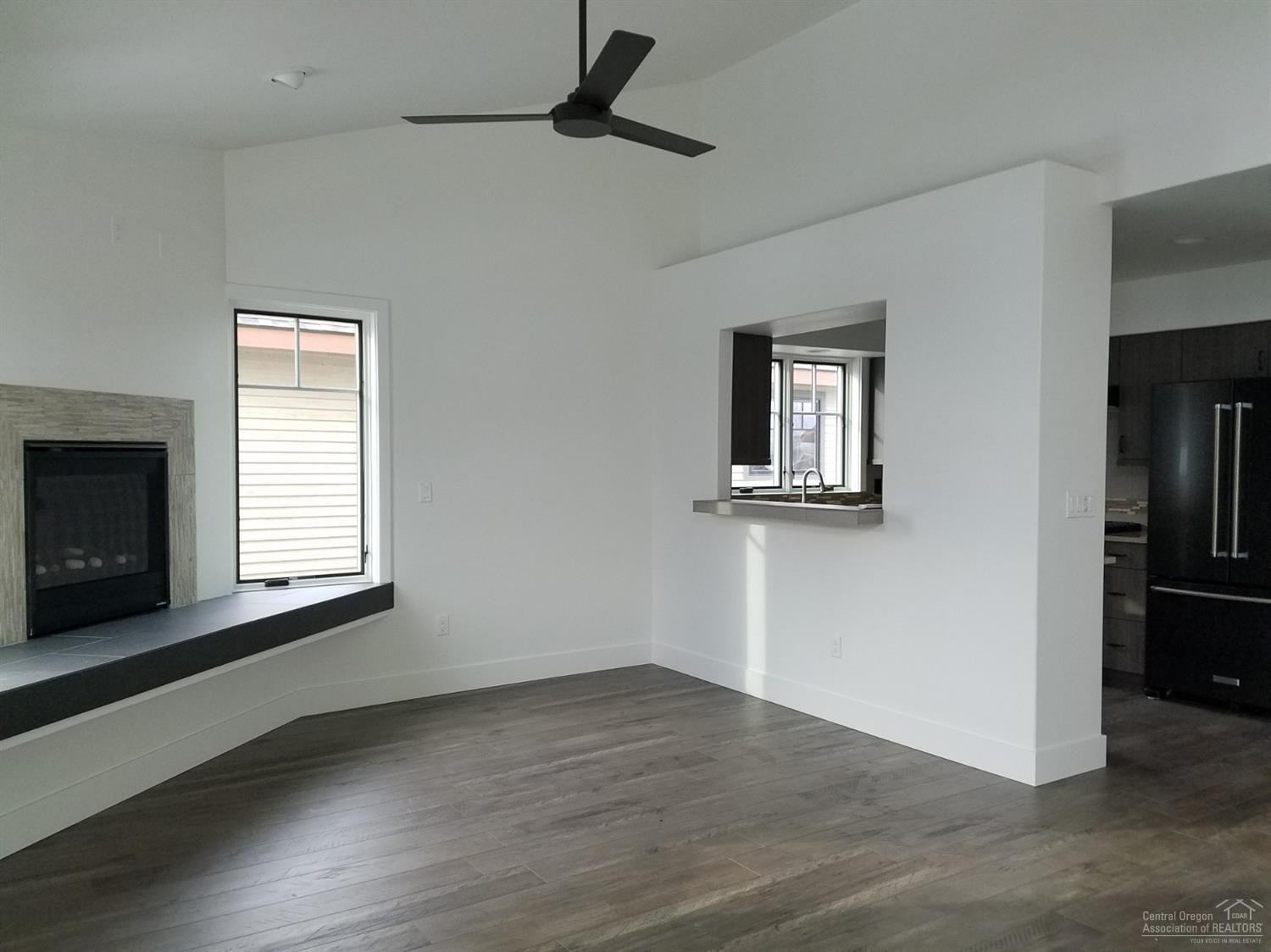 Pine Meadow Vill - Residential