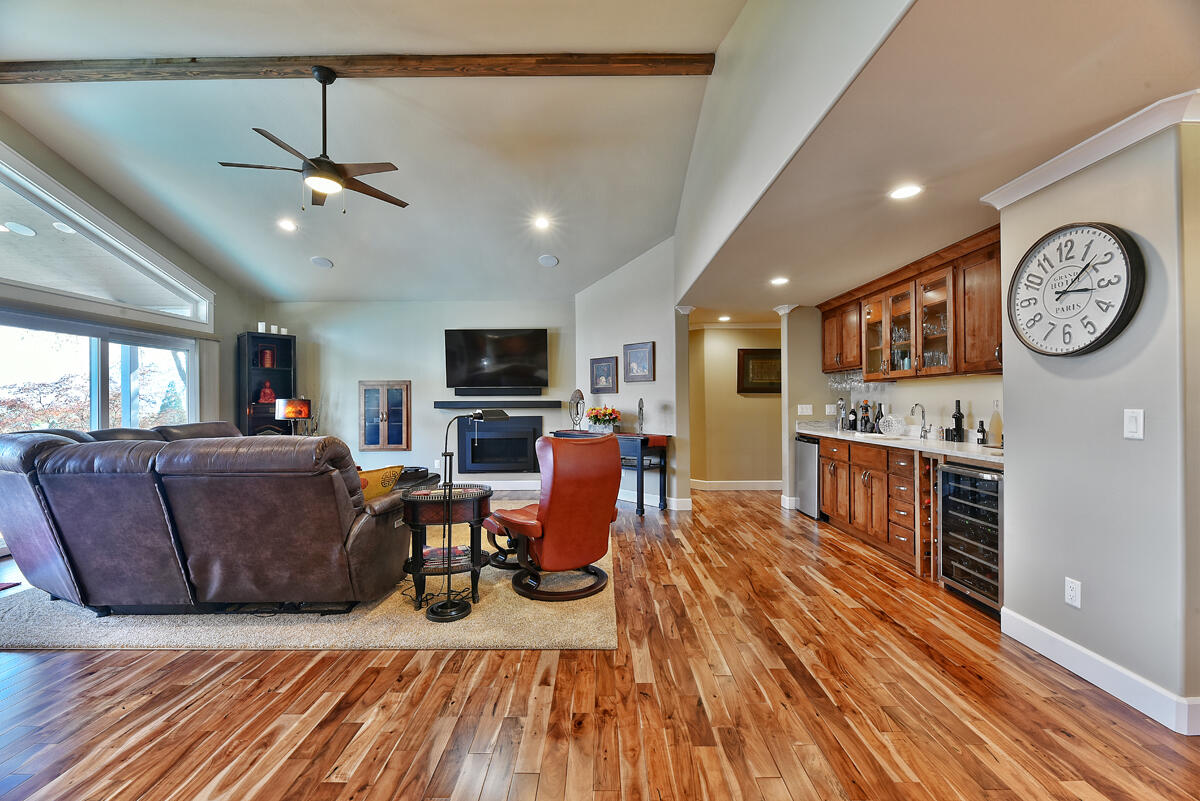 Rogue Valley Estates Subdivision - Residential