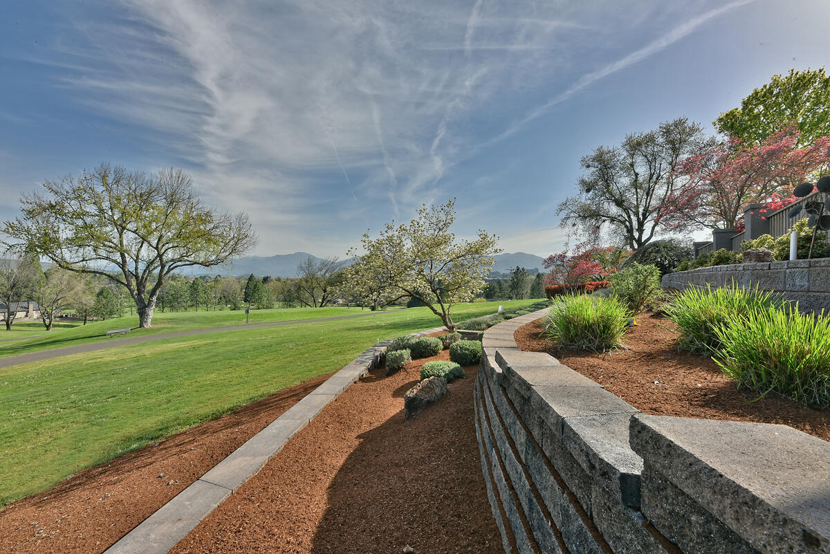 Rogue Valley Estates Subdivision - Residential