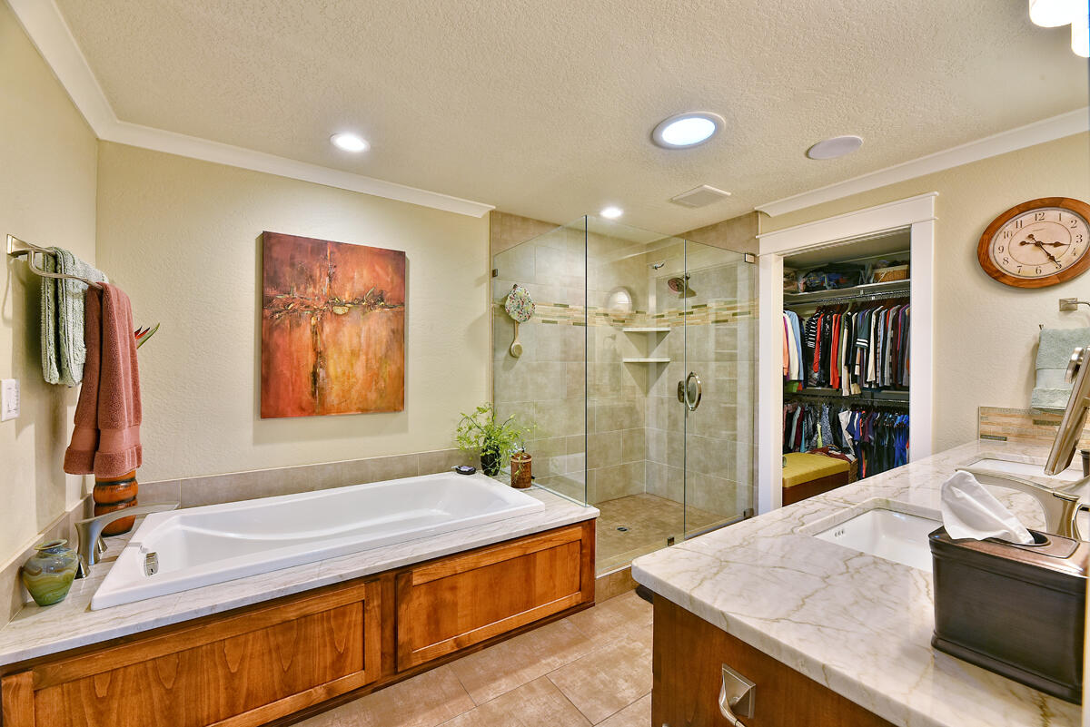 Rogue Valley Estates Subdivision - Residential