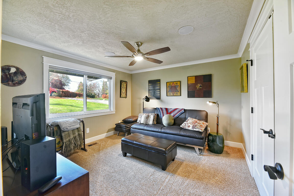 Rogue Valley Estates Subdivision - Residential