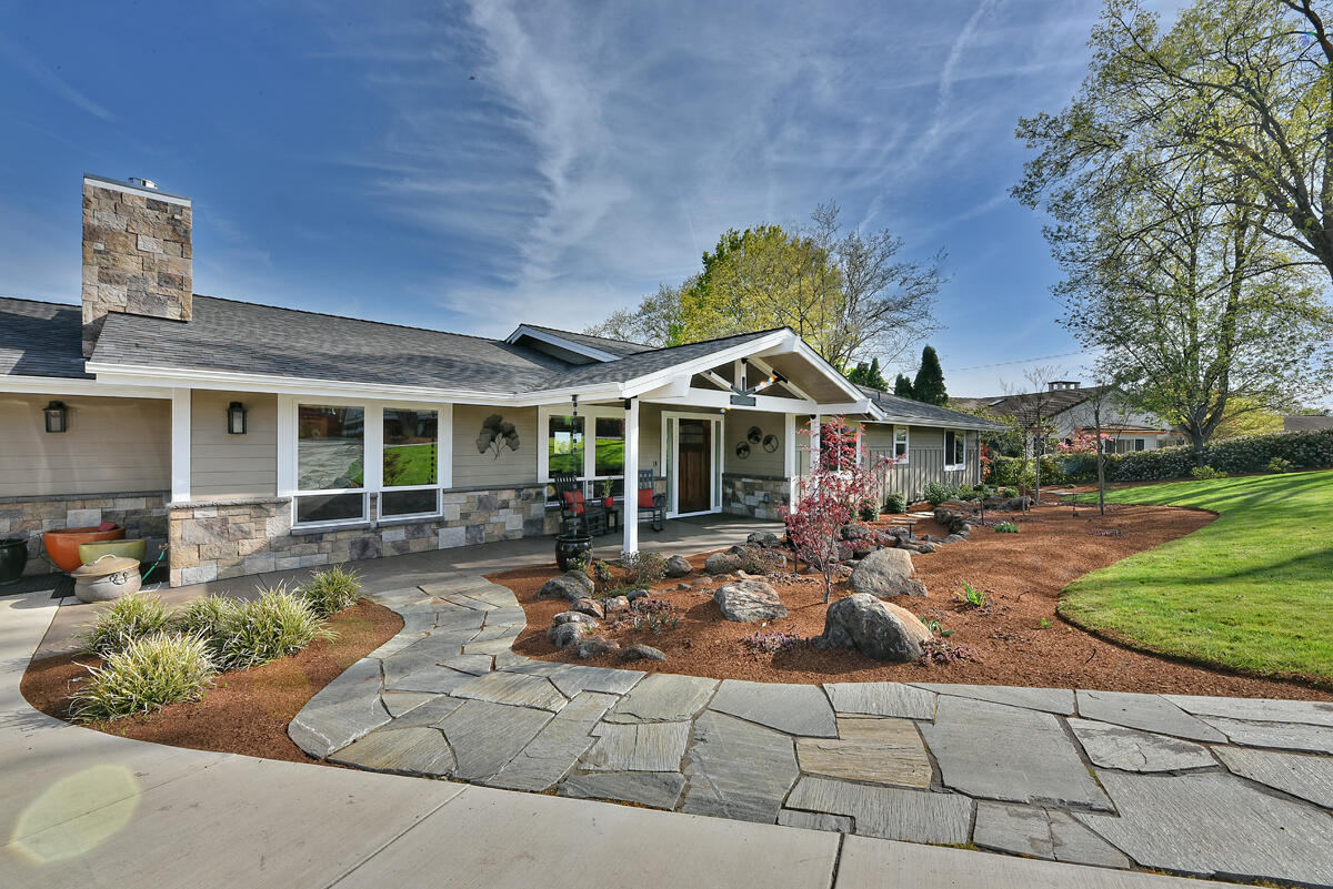 Rogue Valley Estates Subdivision - Residential