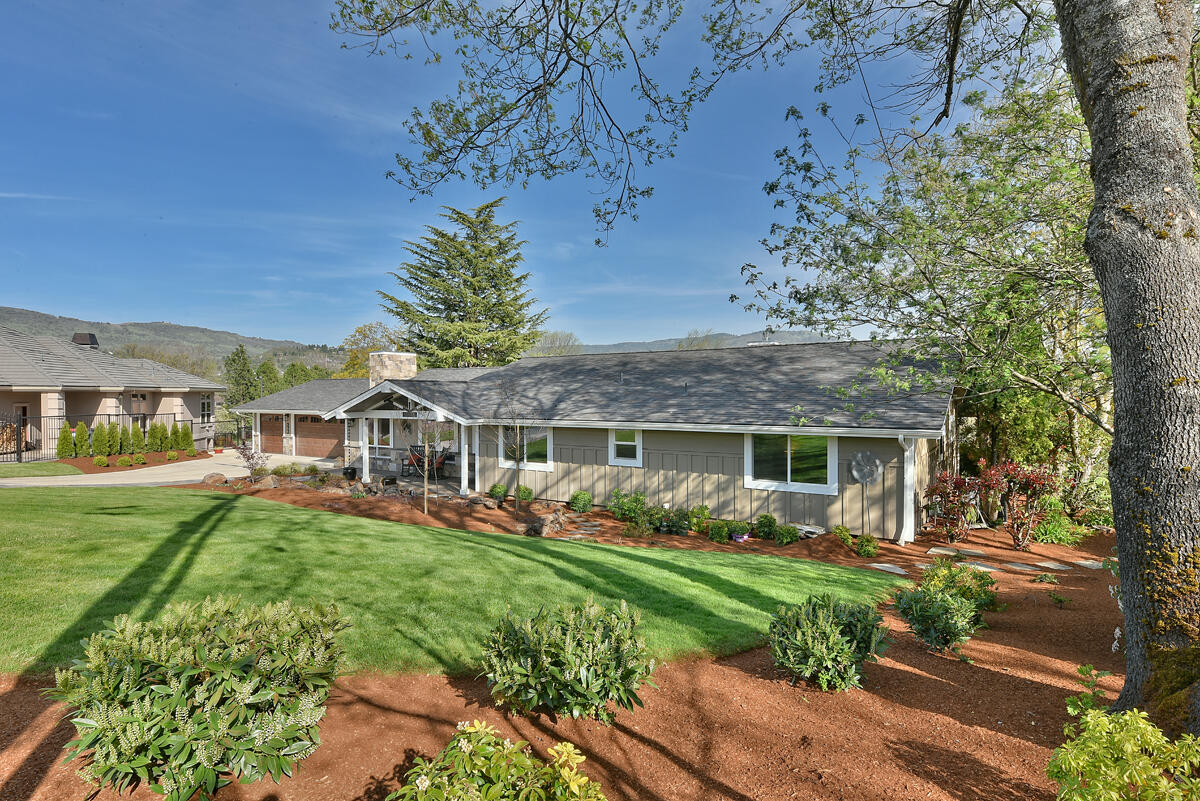 Rogue Valley Estates Subdivision - Residential