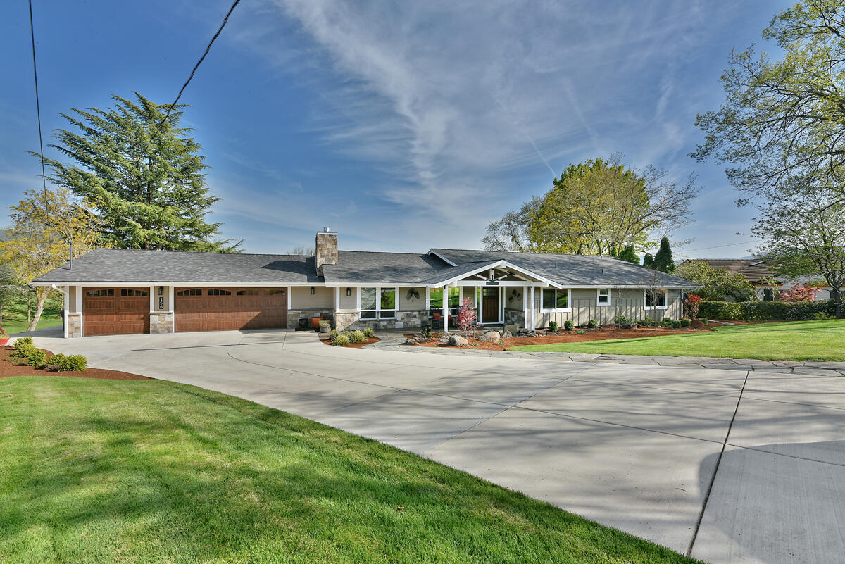 Rogue Valley Estates Subdivision - Residential