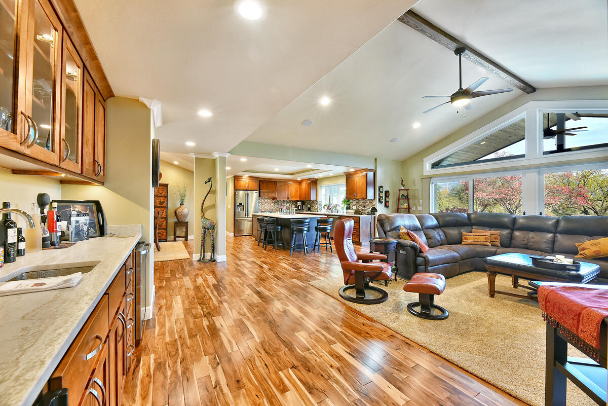 Rogue Valley Estates Subdivision - Residential