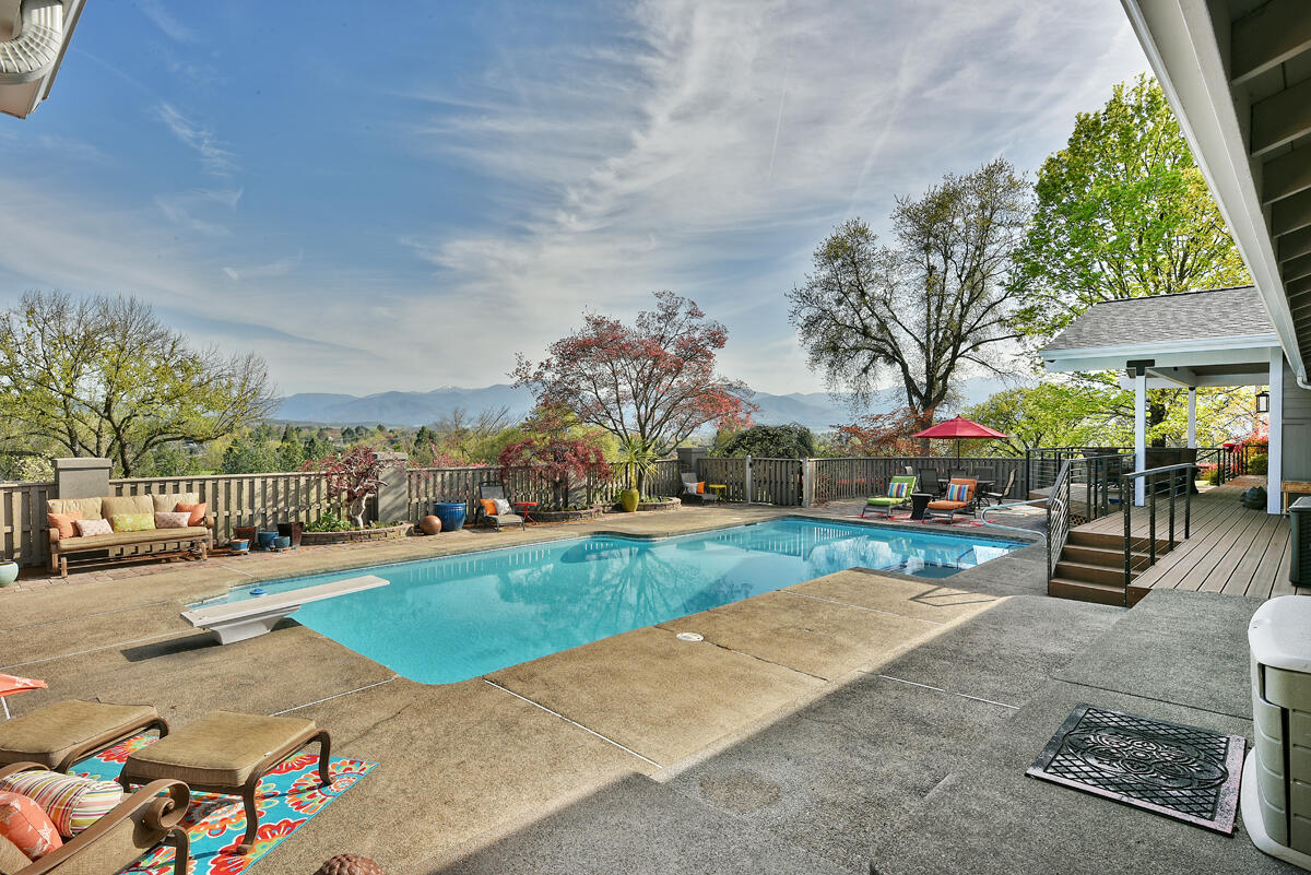 Rogue Valley Estates Subdivision - Residential