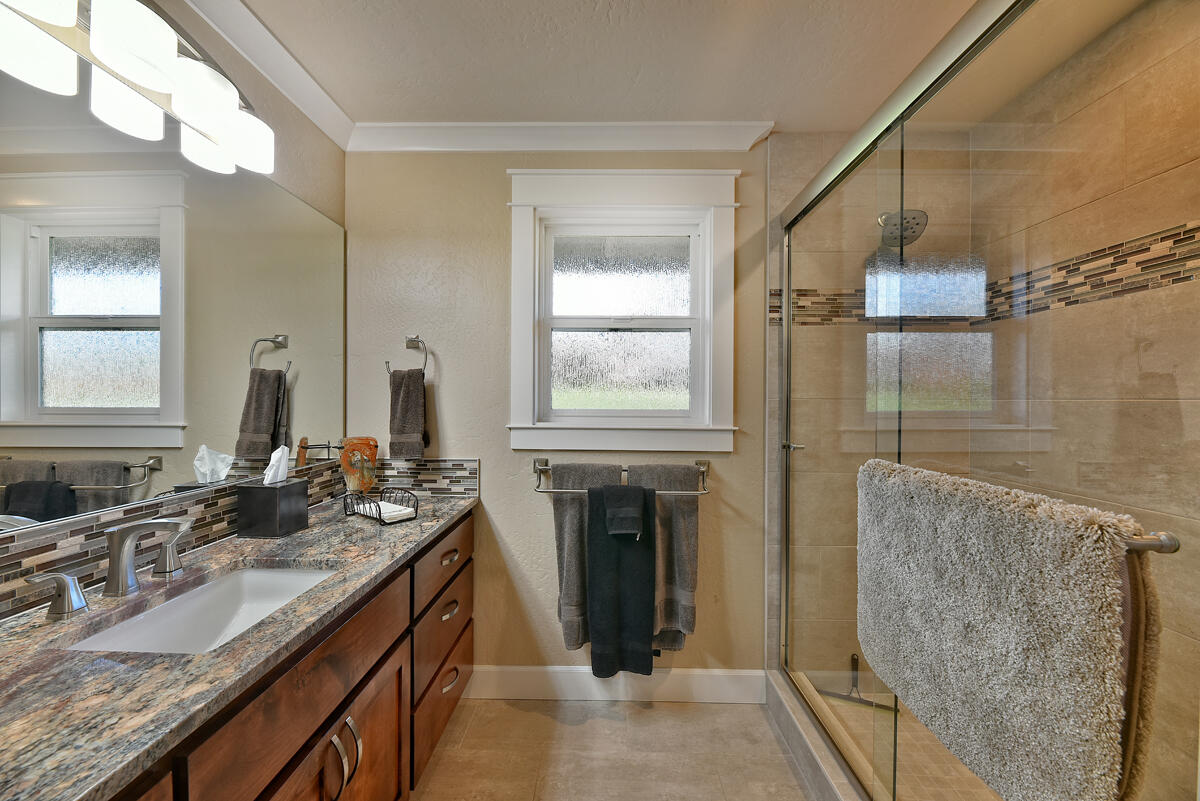 Rogue Valley Estates Subdivision - Residential